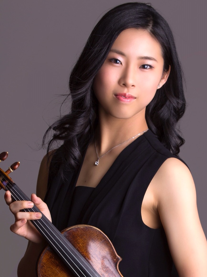 RISA HOKAMURA 外村理紗